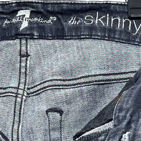7 For All Mankind Faded Black Mid Rise Skinny Jean with Studs In Vintage Noir 26 - Picture 10 of 11